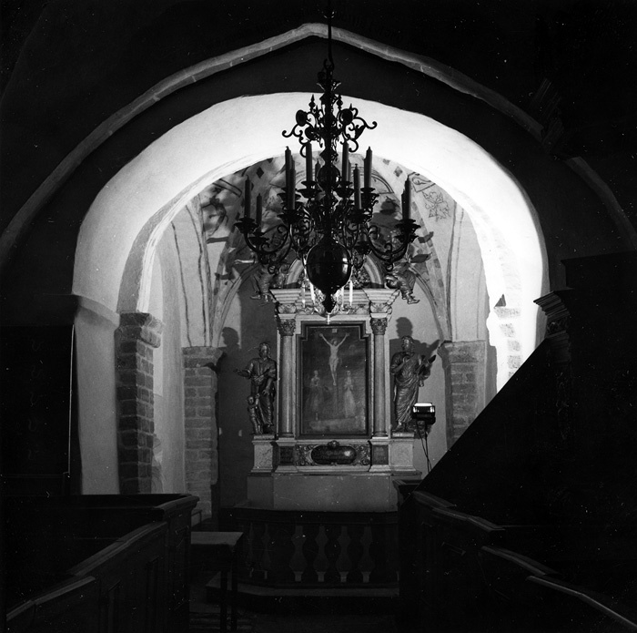 Skårby kyrka från 1742, altaruppsats.