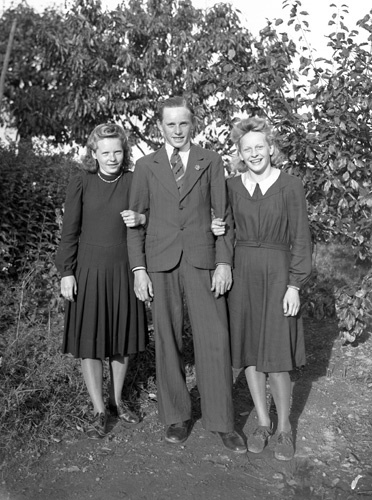 Bengtsson 3 barn Röetved.