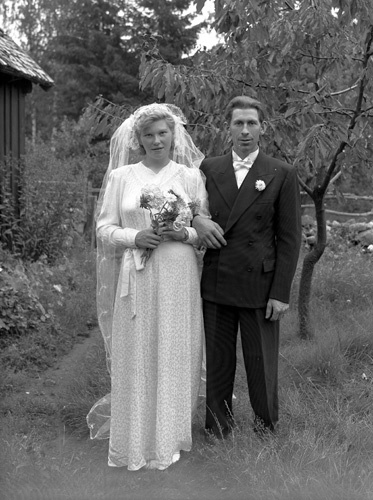 Gunnar Liljedahl m. fru Karin, Vånga.