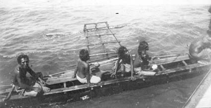 Båt med utliggare, Gilbertöarna.