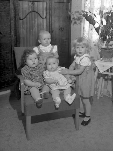 Nils Perssons 4 barn Bökenäs.