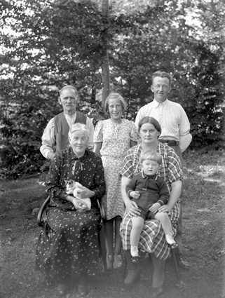 Arvid Olofsson familjen o familjen Larsson Arke...