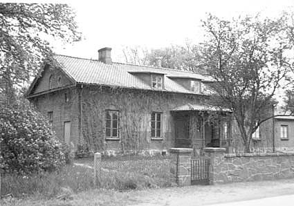 Ägare 1952: Färlövs och N. Ströö pastorat.