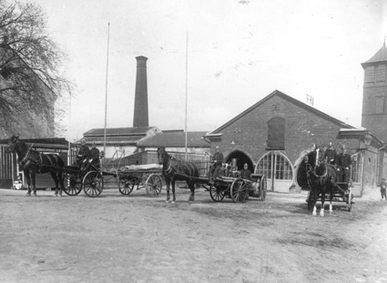 Den hästanspända brandkåren 1908.