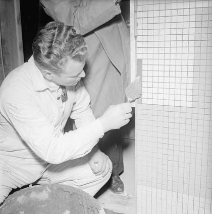 AB Iföverken. Mosaikkursen 26/11 - 1954 i Mosai...