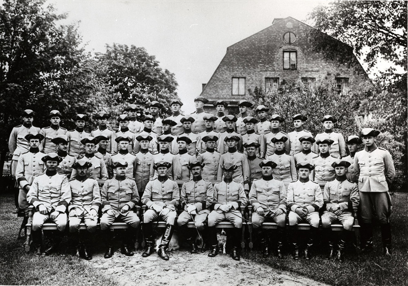 Officersvolontärskola 1914-1915. A 3.