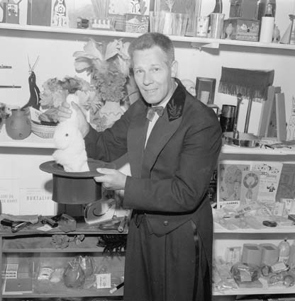 Bernard (Bernardo) Svensson, trollar 1964