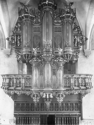 Kyrkan, orgel.