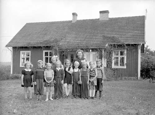 Småskola Mjönäs. Lärare Ellen Svensson