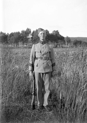 Allan Bengtsson i uniform, Furustad.