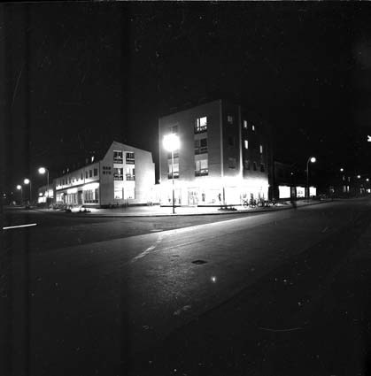 Mosaikhuset i Bromölla, nattfotograferat 1955.