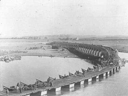 Bro över Tigris.