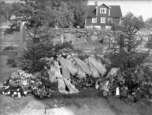 Adolf Jönssons grav Vånga.