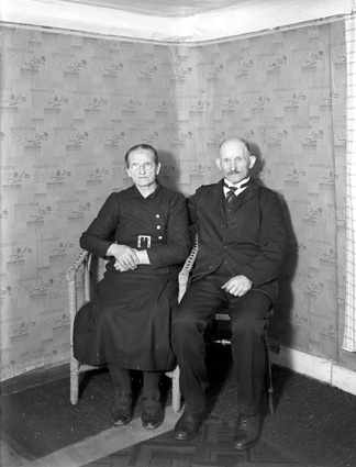Bengta och Bernt Bengtsson Röetved helfigur.