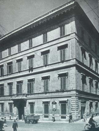 Rom: Palazzo Barberini är ett palats vid Piazza...