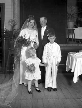 Gunnar Jönssons Immeln bröllop brudparet, näbba...