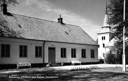Östratorps prästgård med Kyrkan, Smygehamn.