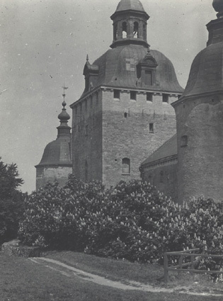 Kalmar slott, från Vallen. Våren 1915.