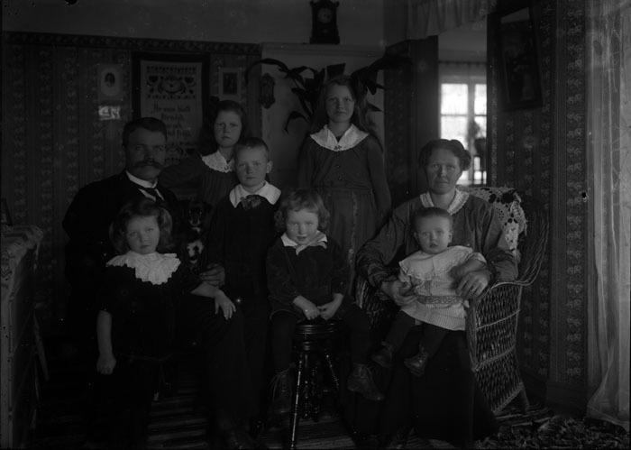 Karl Wilhelmsson med familj.