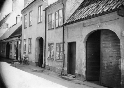 V. Smalgatan 9-11, numera V. Vallgatan. 1900-ta...