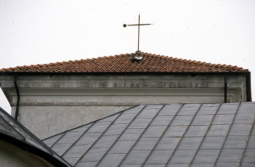 Andrarums kyrka, detalj tak torn