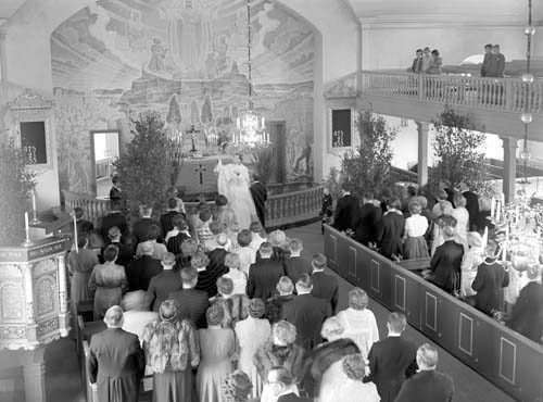 Inge och Kerstin Nilssons bröllop i kyrkan (Vän...