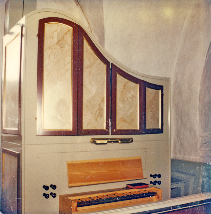 Den nya orgeln i koret i Västra Ingelstads kyrka.