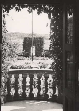 Aug. 1938. Hörby Tusculum. Från verandan på Tus...
