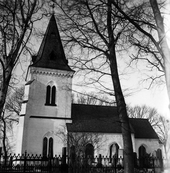 Brågarps kyrka. Dess fasad åt söder. Foto åt norr.