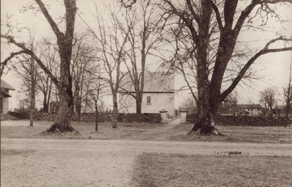 Dädesjö gamla kyrka, sedt från den nya ,1924.