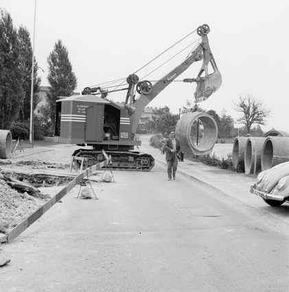 Avloppsledningsarbete i Bromölla 1960.
