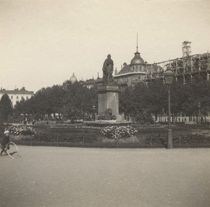Stockholm, Kungsträdgården hösten 1916, Karl XIII.