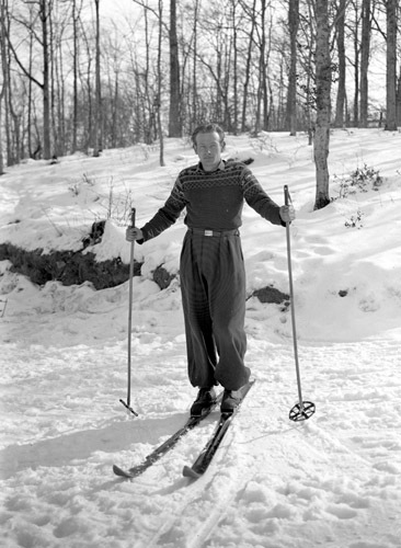 Axel Olsson på skidor Arkelstorp.