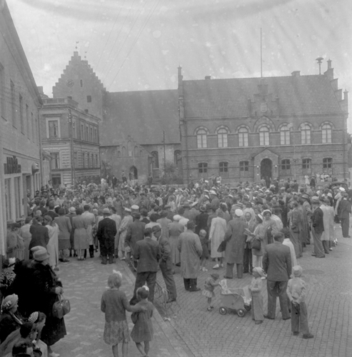 Sångkör & Folkdandare från Bornholm Midsommar 1950