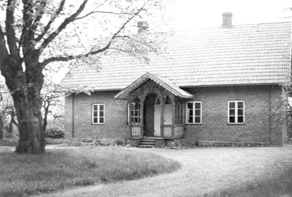 Ägare 1952: Färlövs och N. Ströö pastorat.
