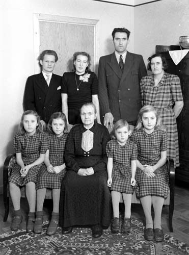 Alfred Eriksson familjen o Elsa B. Snäckestad