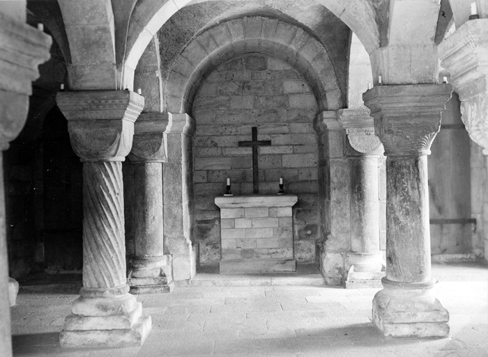 Dalby kyrka. Kryptan efter restaureringen 1940.