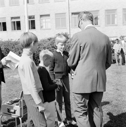 Skolavslutning i Alvikenskolan i Bromölla 1969.