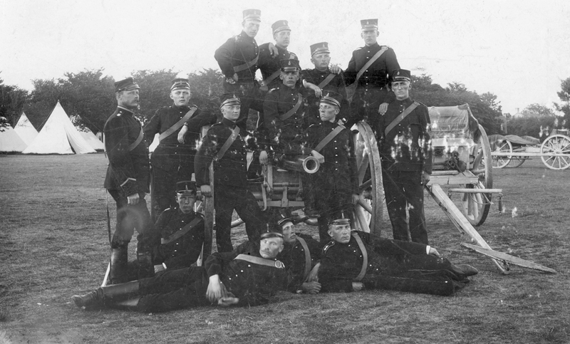 Militär  Från beväringslägret å  Näsby fält 1893 