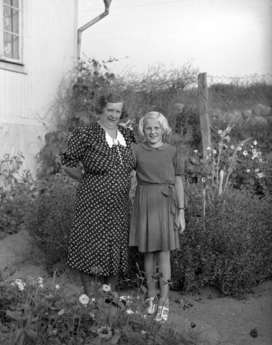 Bagare Perssons fru och dotter Österslöv.