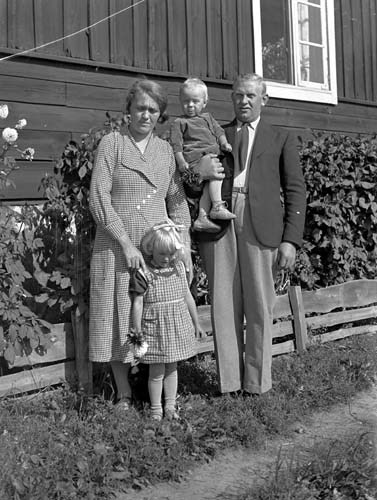 Albert Svensson Värestorp familjen.