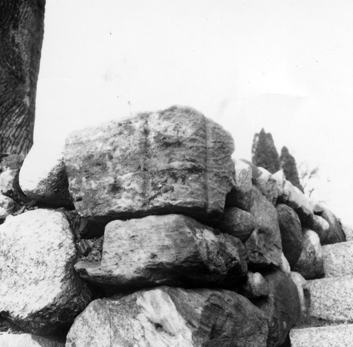 Fragment från Billinge gamla kyrka riven 1864.