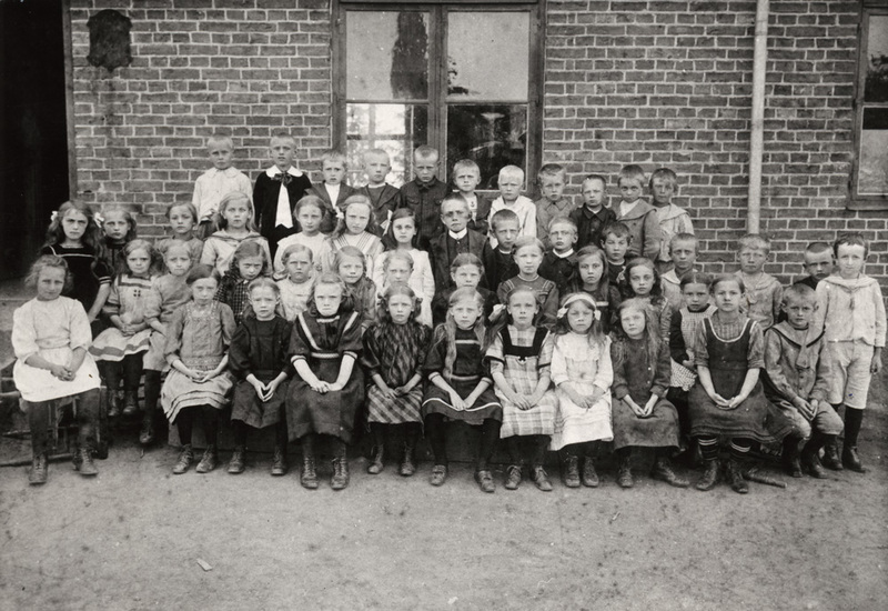 Klass i Nosaby skola 1912, avfotograferat i okt...
