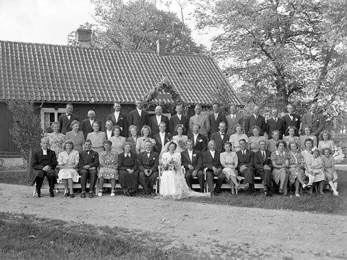Harry Larssons bröllop alla Bäckaskog.