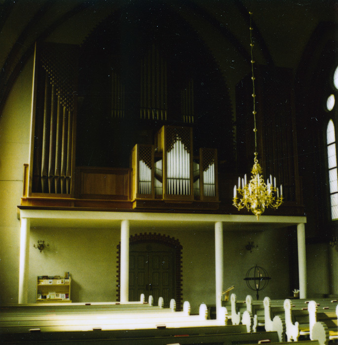 Eslövs kyrka. Orgelläktaren och orgelfasaden ha...