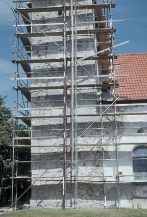 Lyngsjö K:a. Tornets södra fasad