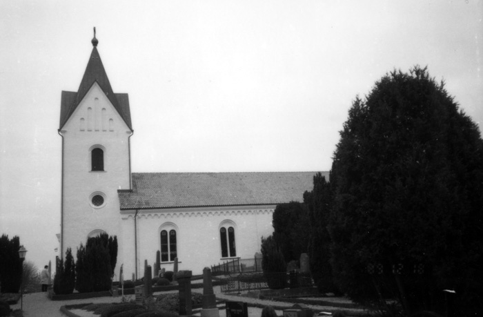 Lilla Isie kyrka. Inre renovering 1999. Borttag...