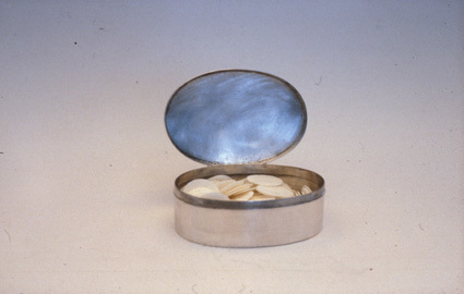 Skepparslöv K:a. Oblatask av silver