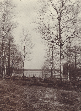 Svartåns utlopp i Sommen vid Tranås Säteri 1916.