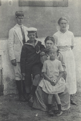 Familjen Queckfeldt. skelderviken 1915.